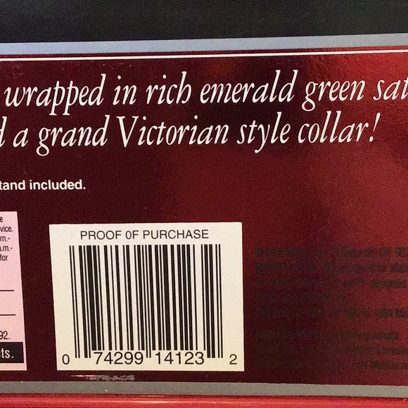 HAPPY HOLIDAYS BARBIE. SPECIAL EDITION 1995 - Picture 6 of 12
